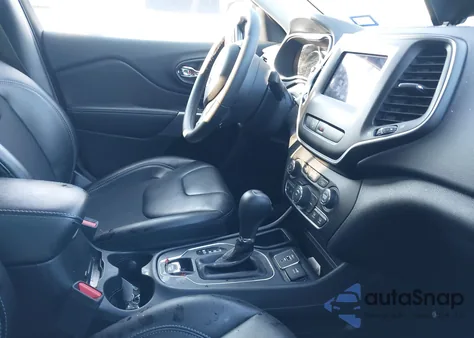 2020 Jeep Cherokee Latitude Plus Fwd z USA, uszkodzony, nr VIN 1C4PJLLB2LD556530